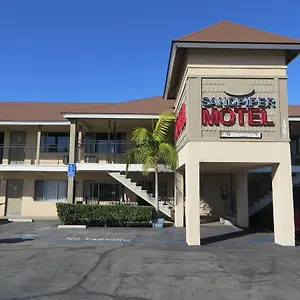  Motel Sandpiper